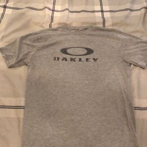 Grey Oakley T Shirt (Medium)